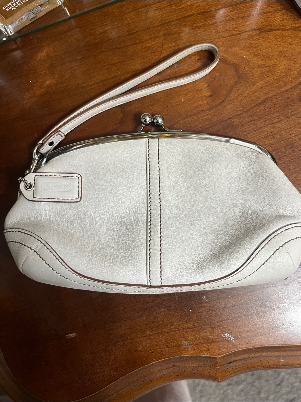 Coach hobo Cream Leather Kiss-Lock Wristlet with Silver Hardware